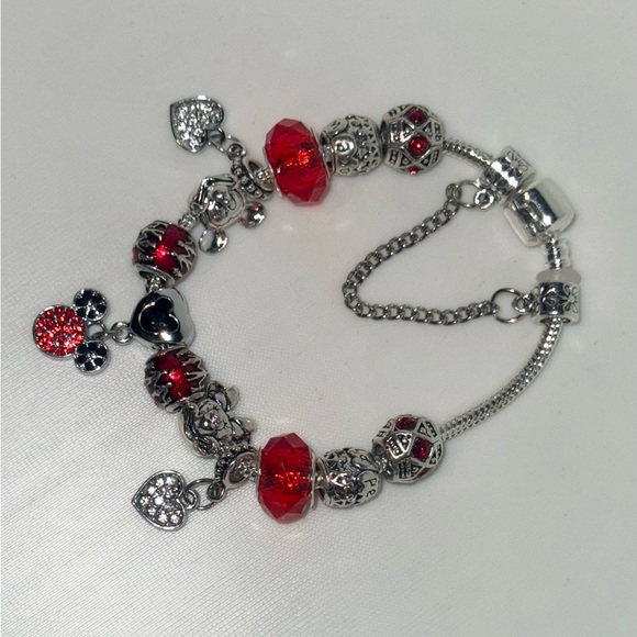 Elegant Silver and Red Charm Bracelet - Picture 6 of 6